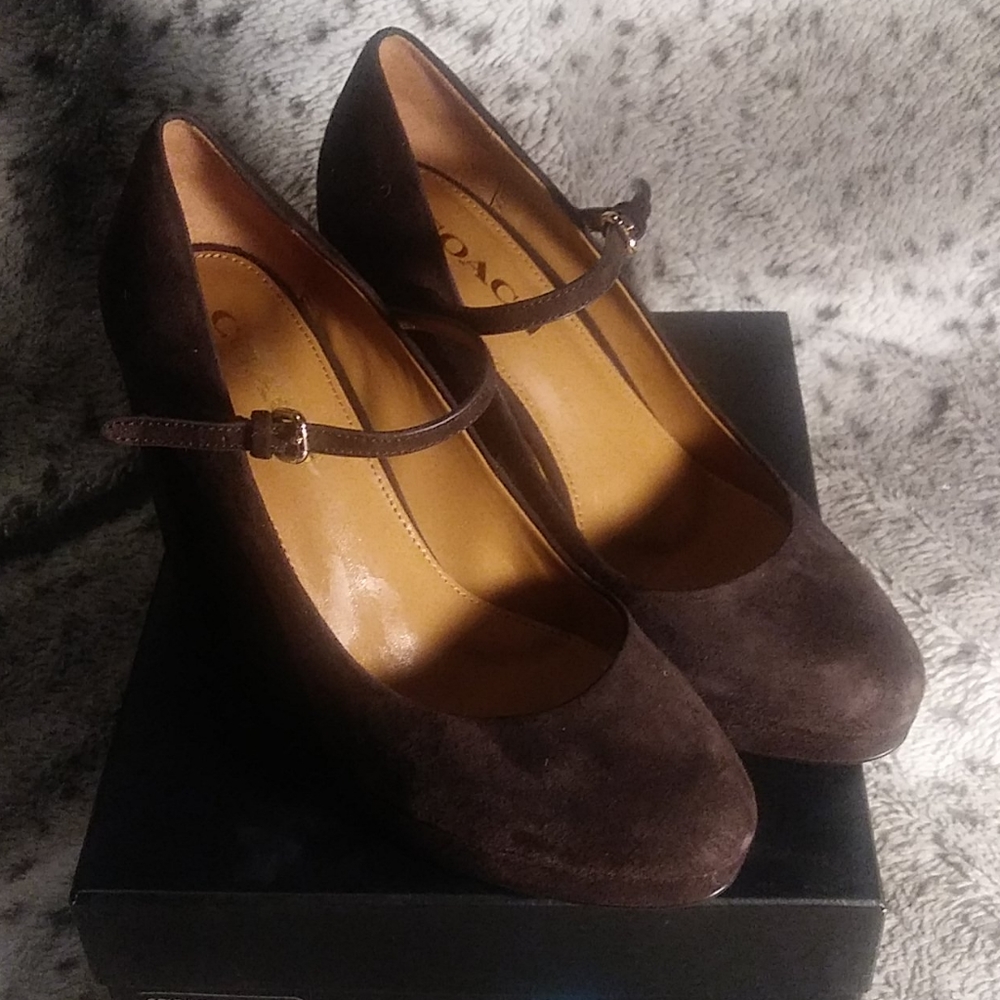Brown suede pumps